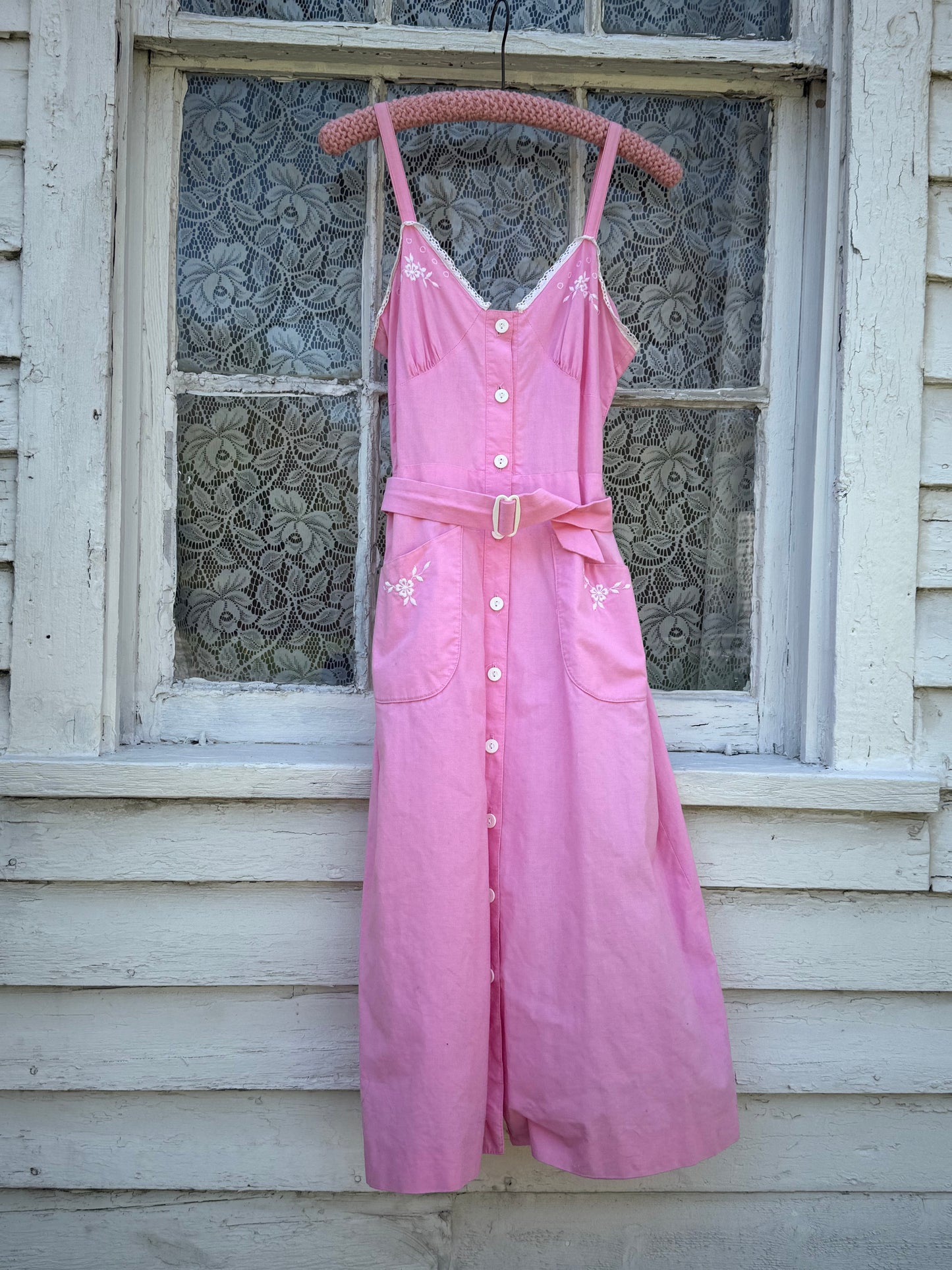 1970s Pink Embroidered Cotton Lace Trimmed Dress