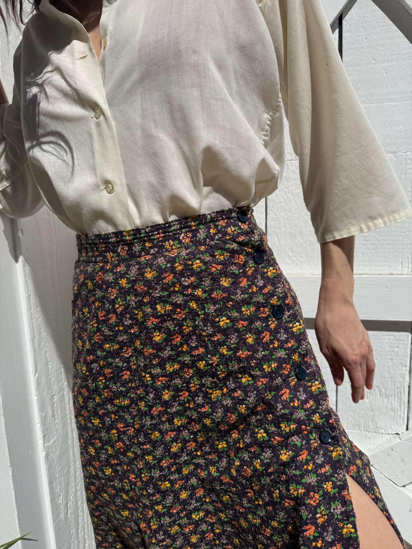 1940s Floral Print Cotton Seersucker Side Button Skirt