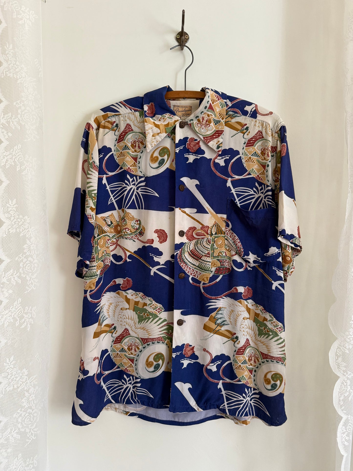 1940s Penelope's Honolulu Japanese Crane Rayon Tiki Shirt