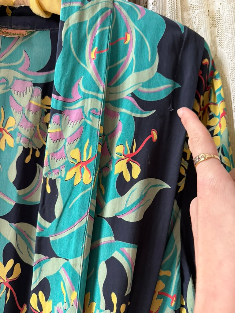 1940s Kamehameha Rayon Hawaiian Printed Robe