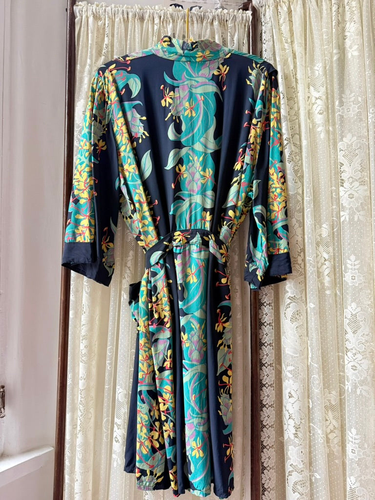 1940s Kamehameha Rayon Hawaiian Printed Robe