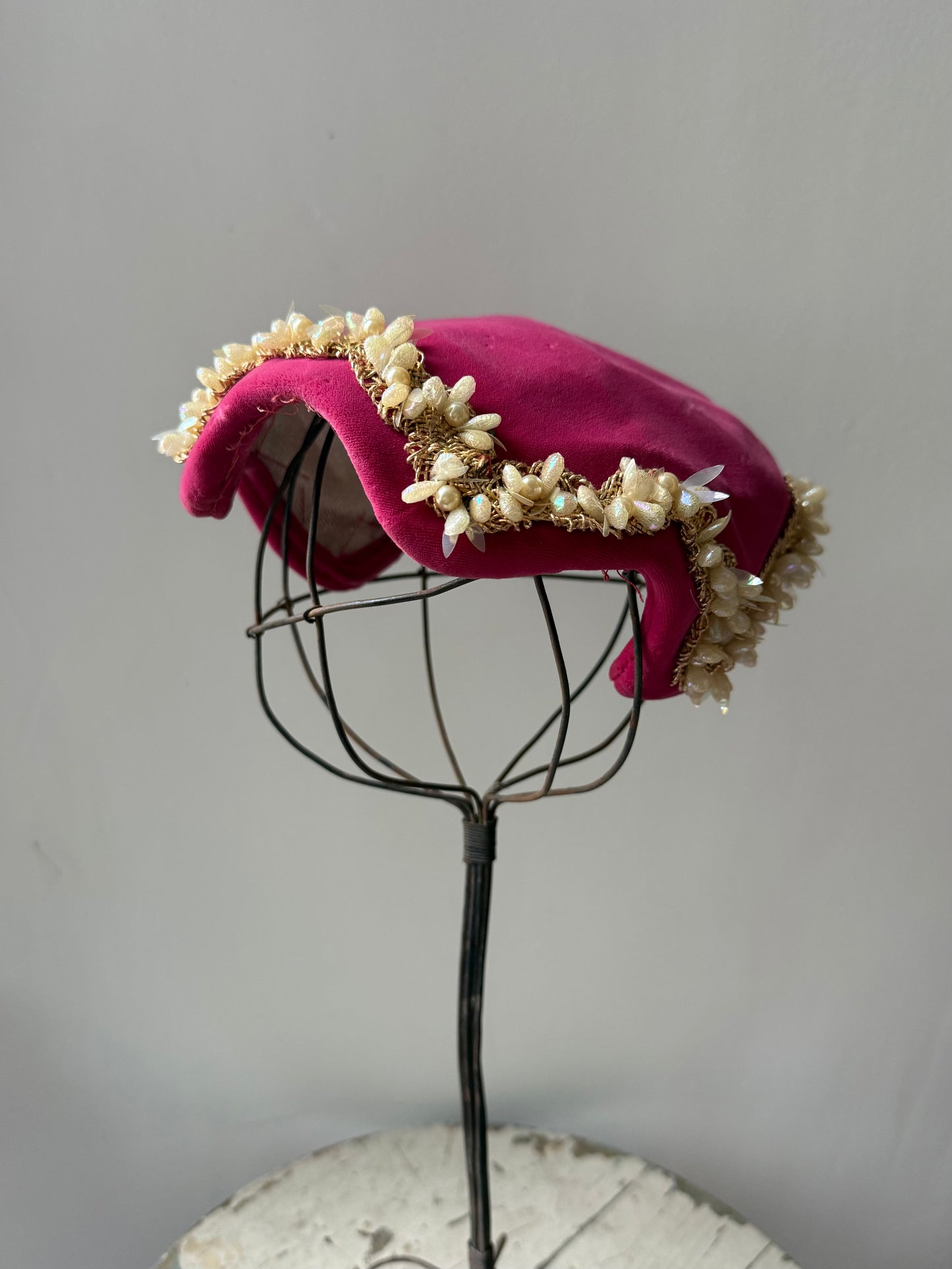 1940s Magenta Velvet Cocktail Calot by I. Magnin & Co.