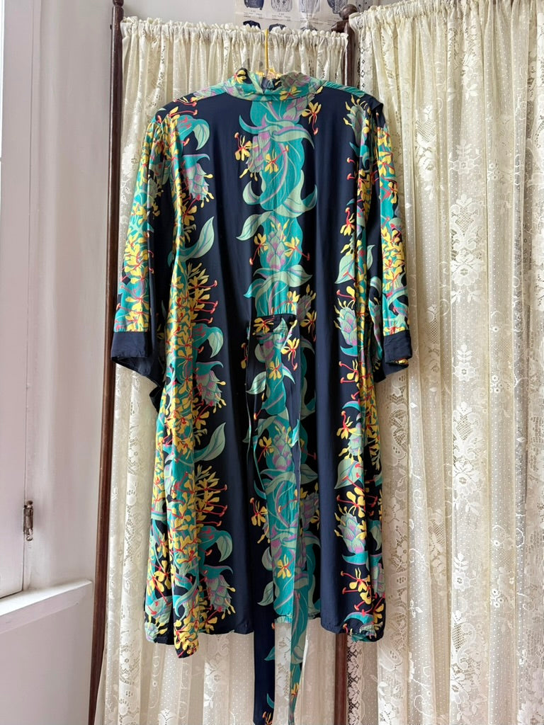 1940s Kamehameha Rayon Hawaiian Printed Robe