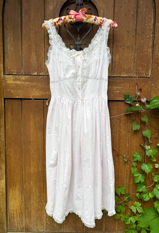 1950s Pale Pink Cotton Eve Stillman Lace Trimmed Cotton Dress