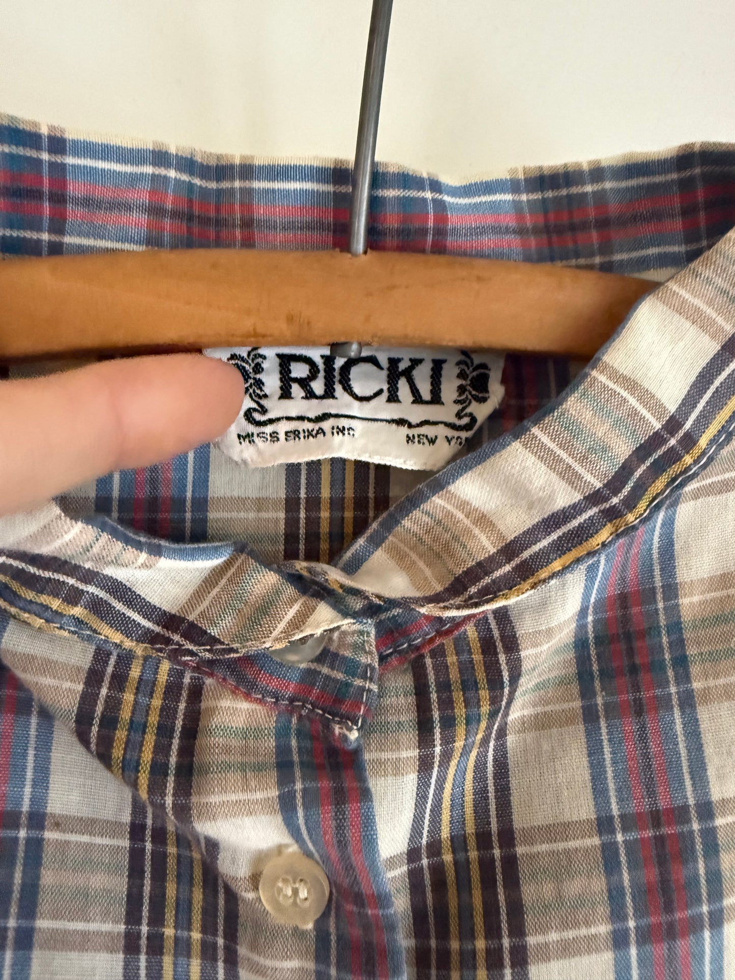 1970s Plaid Puff Sleeve Button Front Blouse