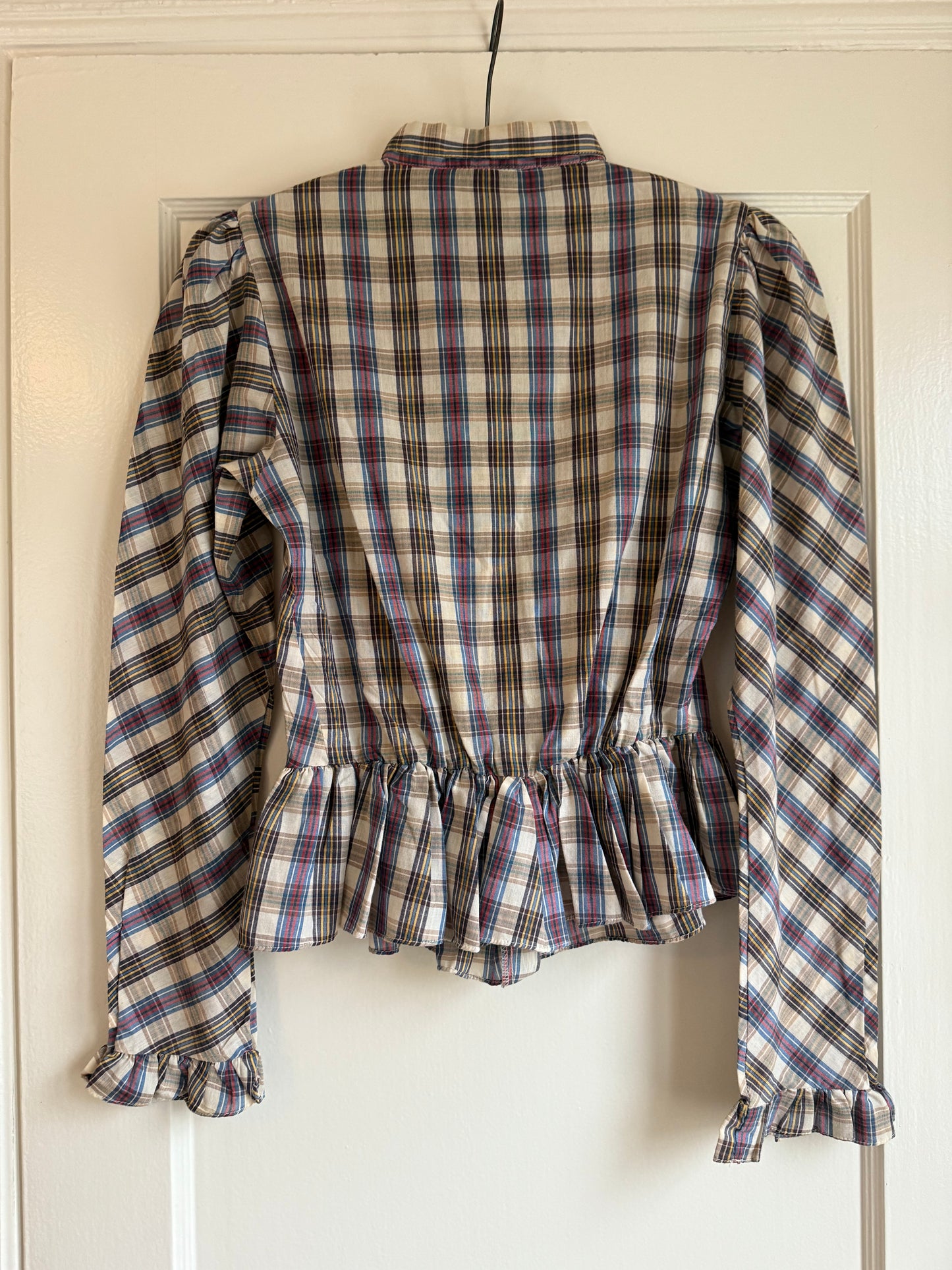 1970s Plaid Puff Sleeve Button Front Blouse