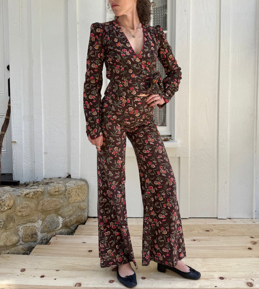 1970s Plain Jane San Francisco Brown Floral Wrap Set