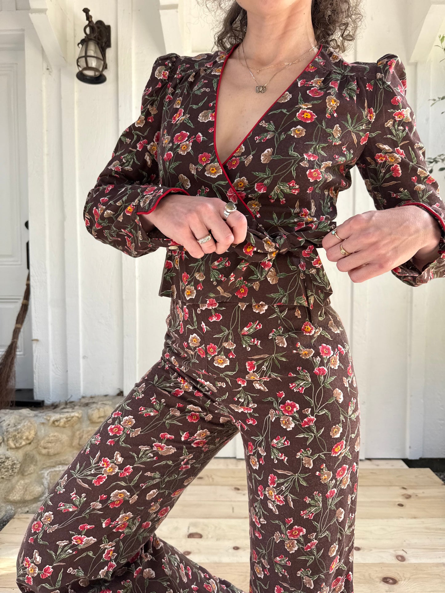1970s Plain Jane San Francisco Brown Floral Wrap Set