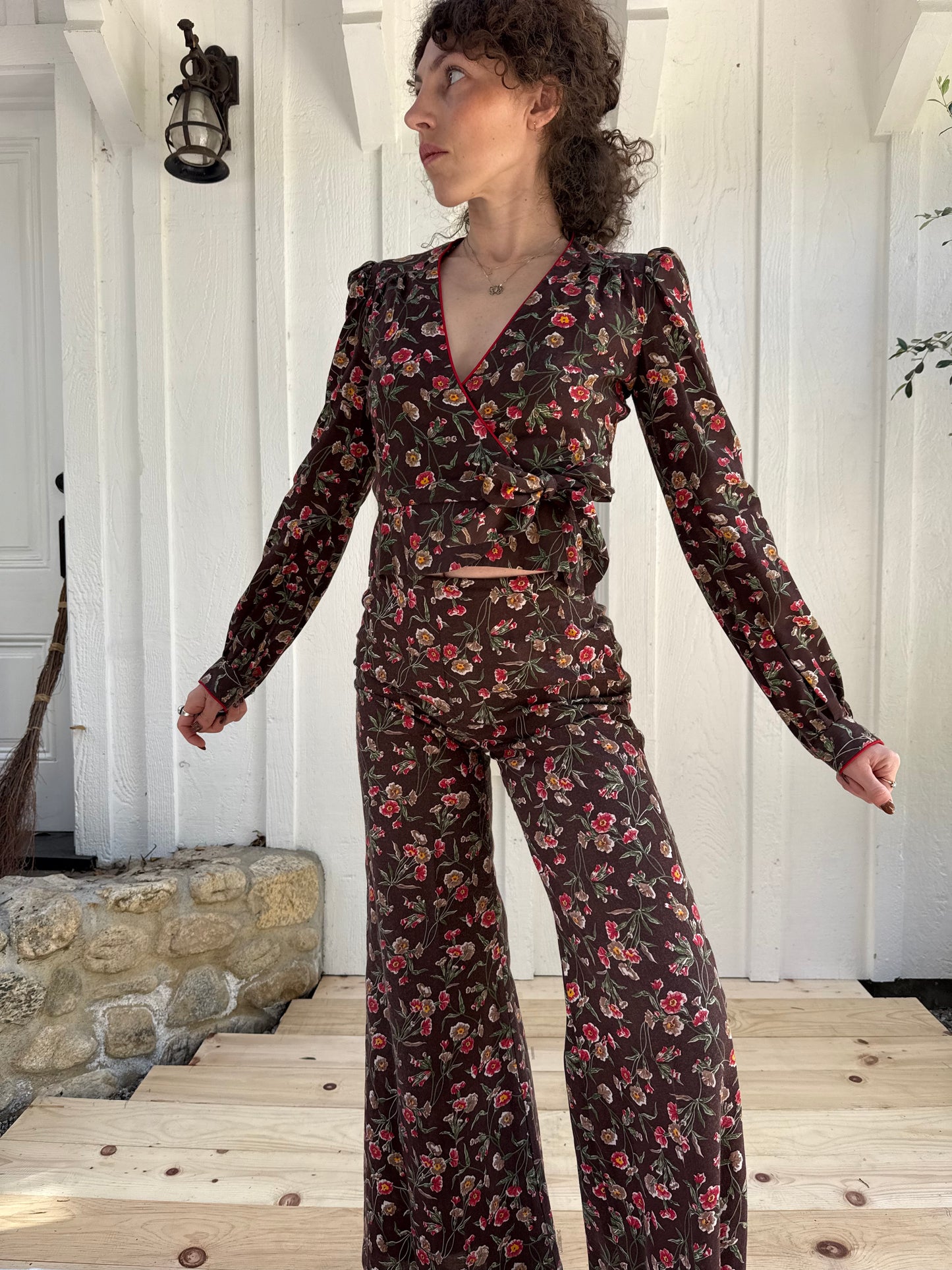 1970s Plain Jane San Francisco Brown Floral Wrap Set