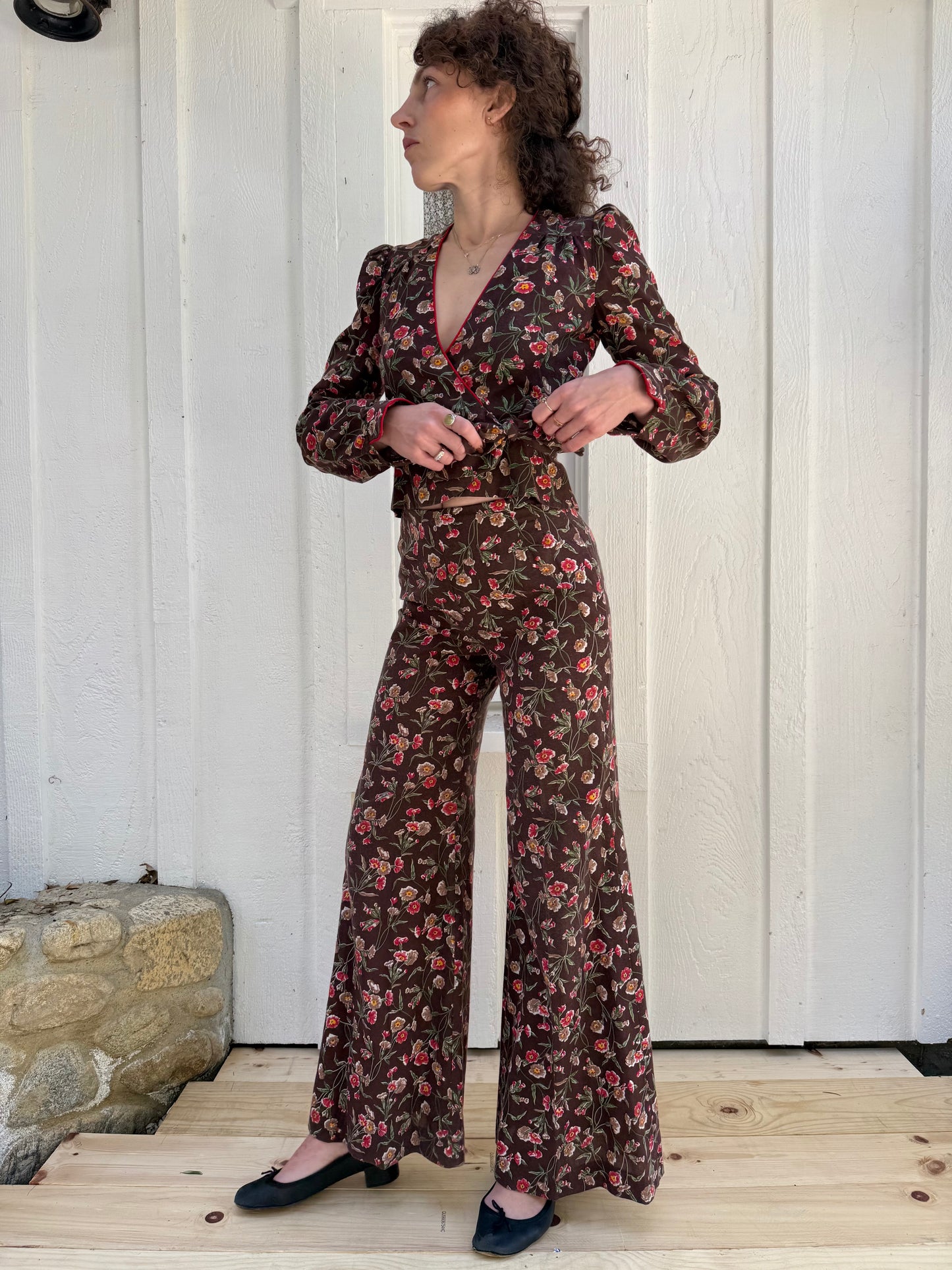 1970s Plain Jane San Francisco Brown Floral Wrap Set