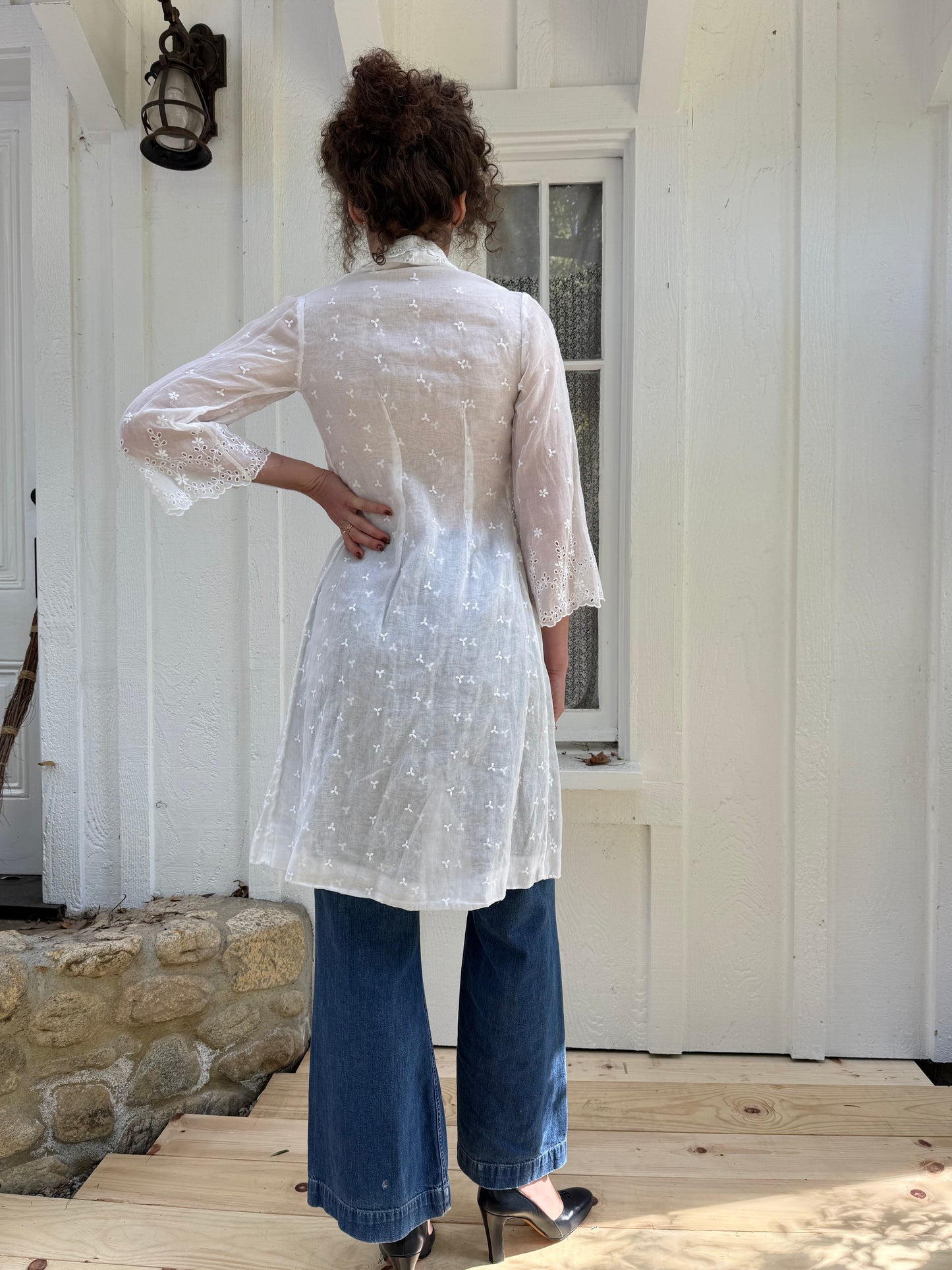 1940s White Eyelet Cotton Voile Lace Jacket