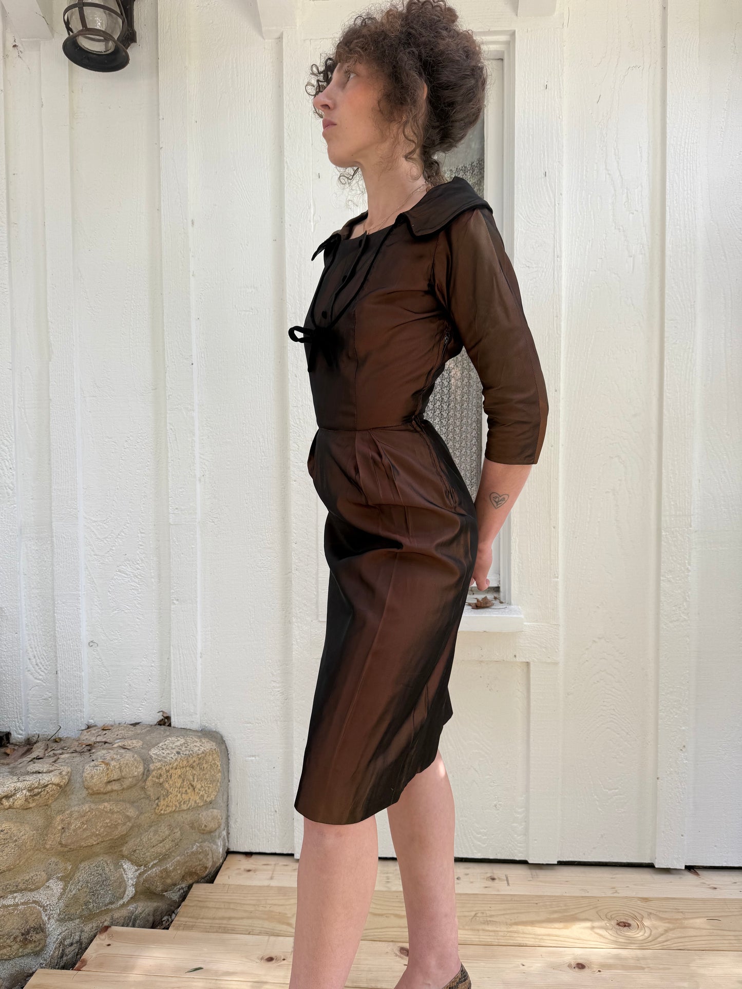 1950s Vogue Design Brown Taffeta Wiggle Cocktail Dress with Velvet Bow
