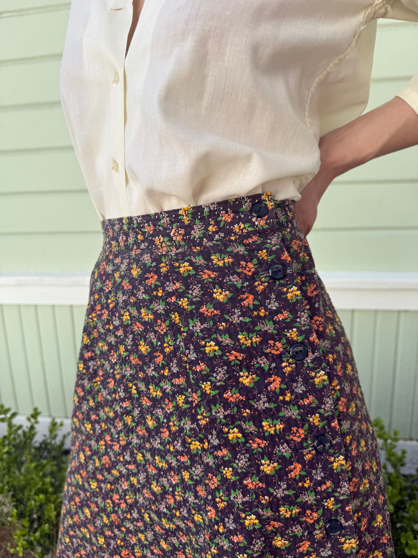 1940s Floral Print Cotton Seersucker Side Button Skirt
