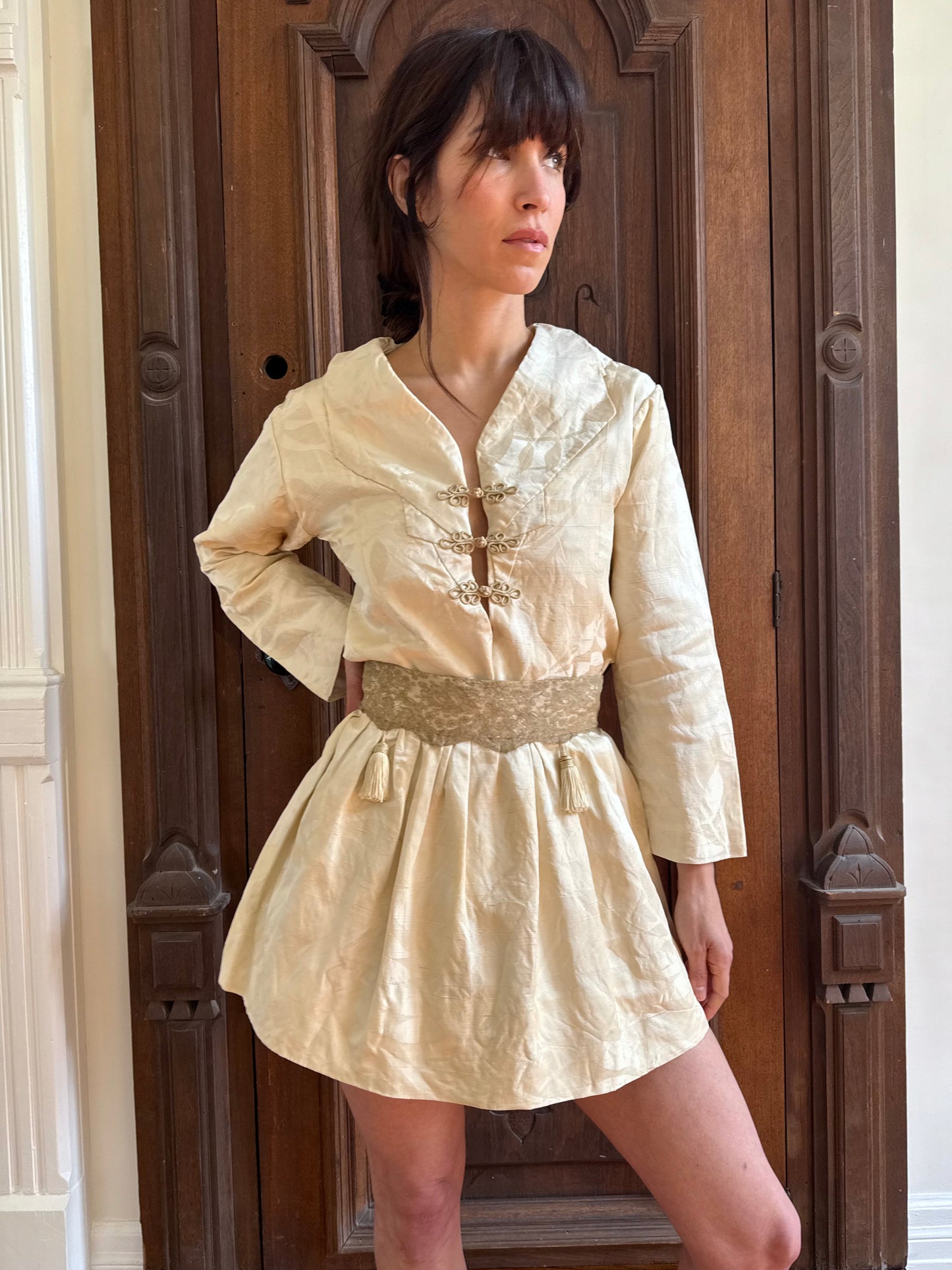1990s Sarakalo Paris Off White Raw Silk Jacquard Skirt Suit Set