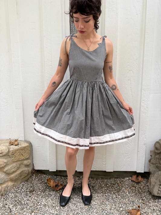 1950s Gingham Lace Trimmed Day Dress