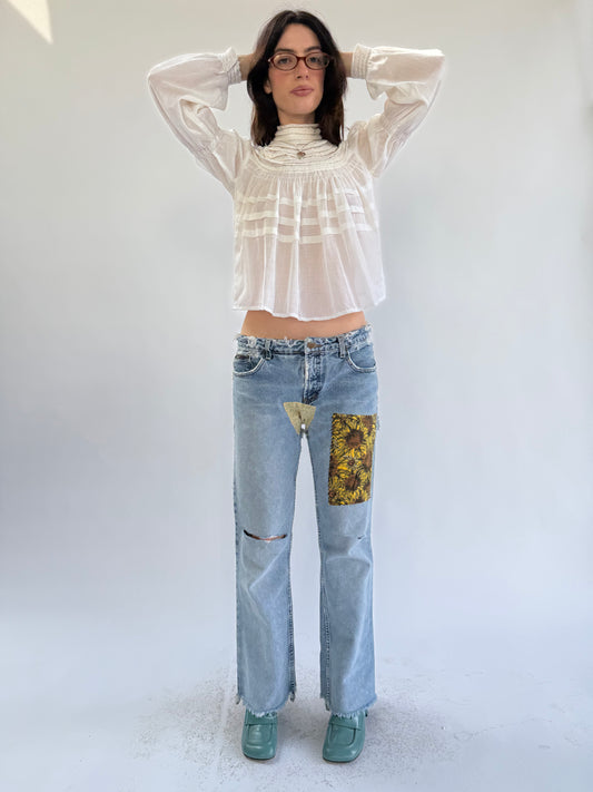 1990s Lei Low Rise Patchwork Light Wash Flares
