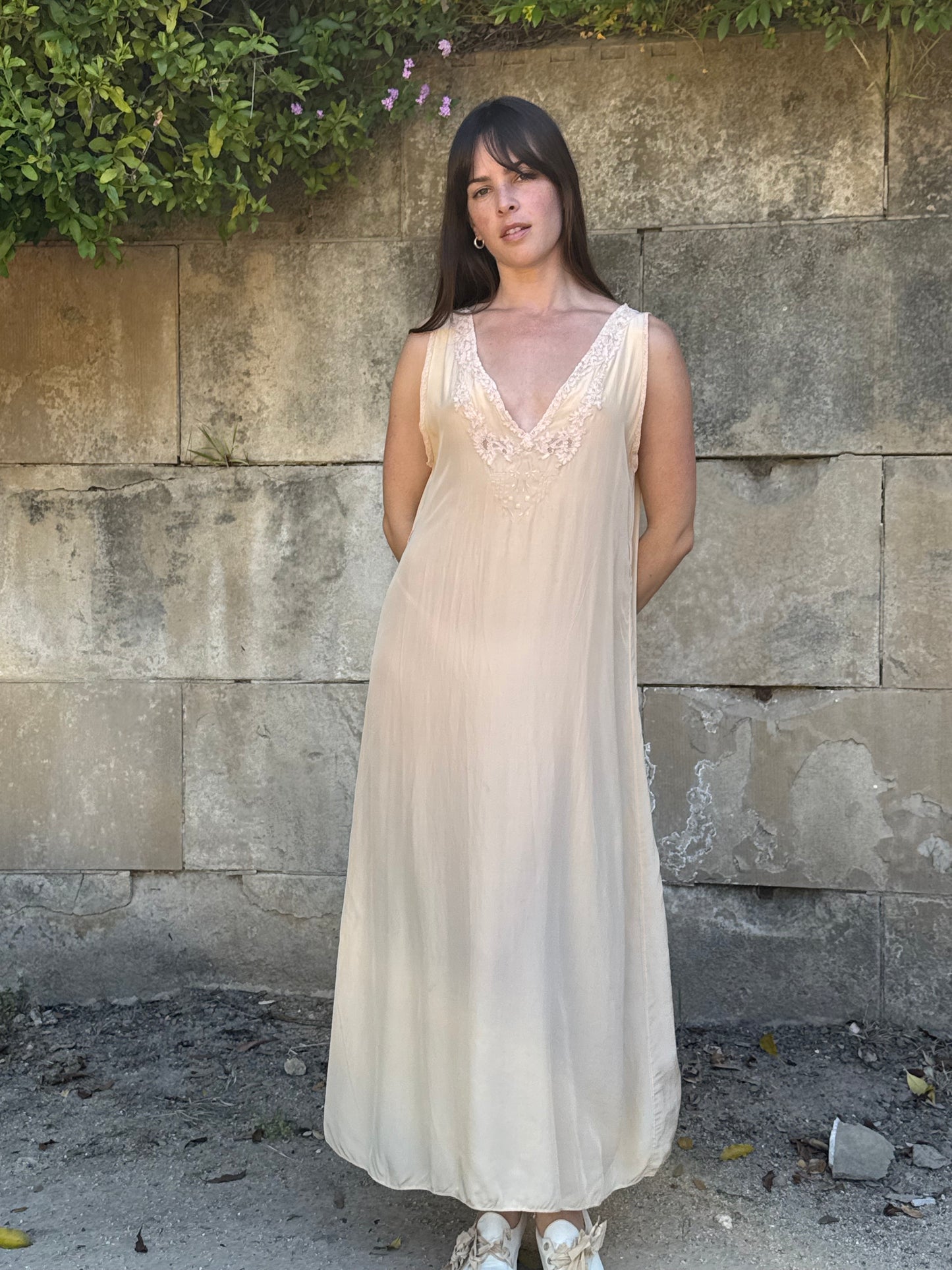 1940s Pale Peach Silk Lace Trimmed Slip Dress