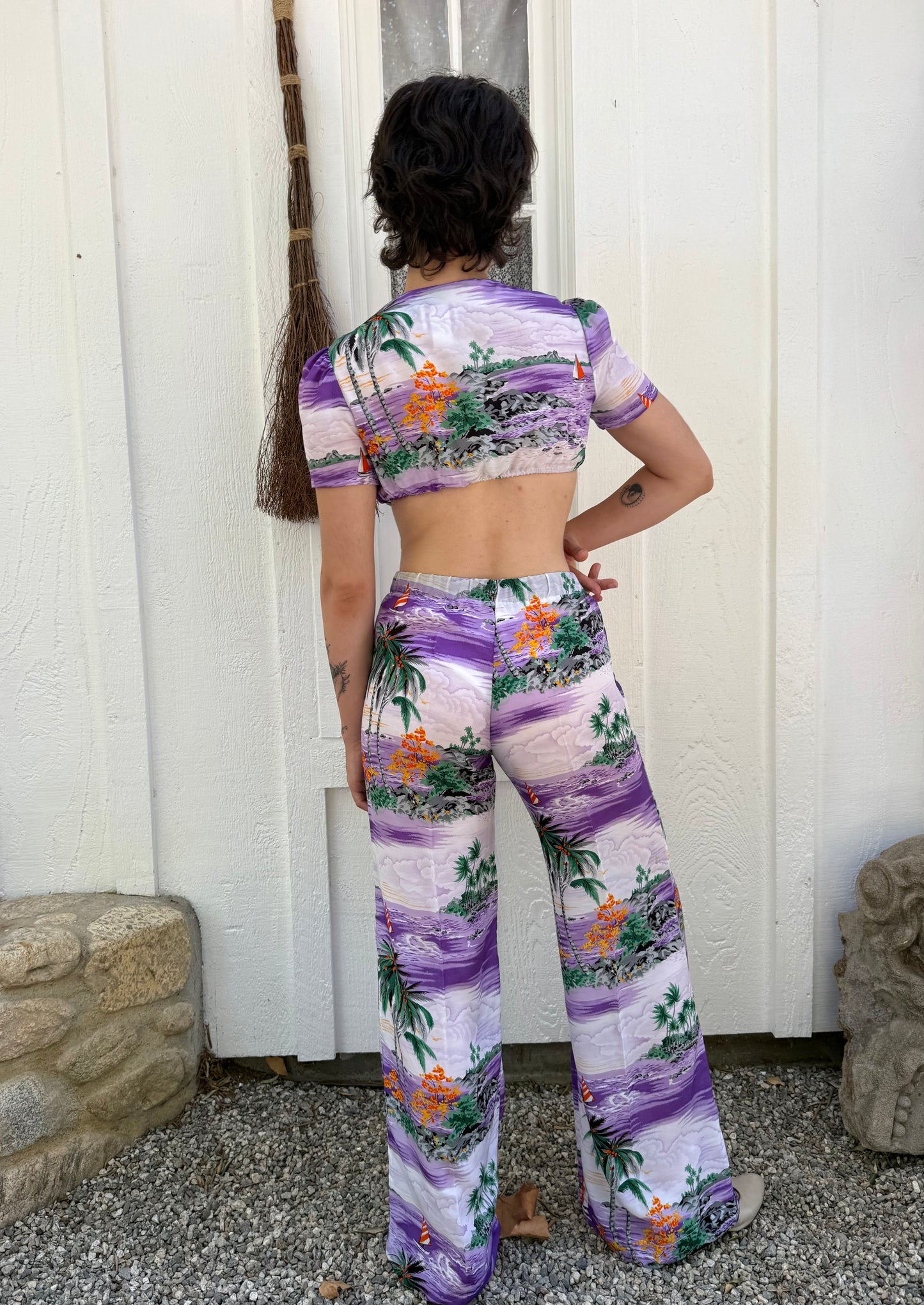 1970s Hawaiian Print Rayon Cropped Top and Pant Set