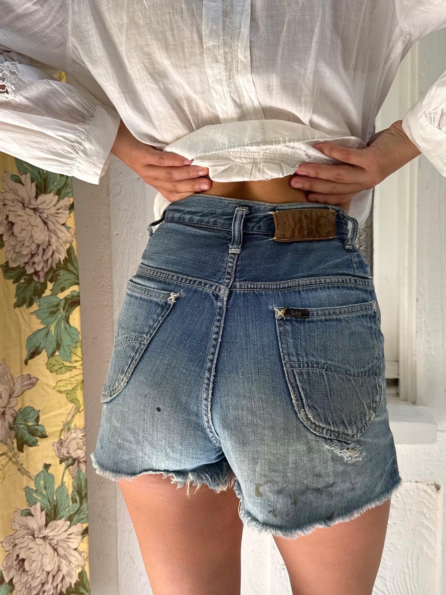 1970s Lee High Waist Medium Wash Soft Denim Shorts