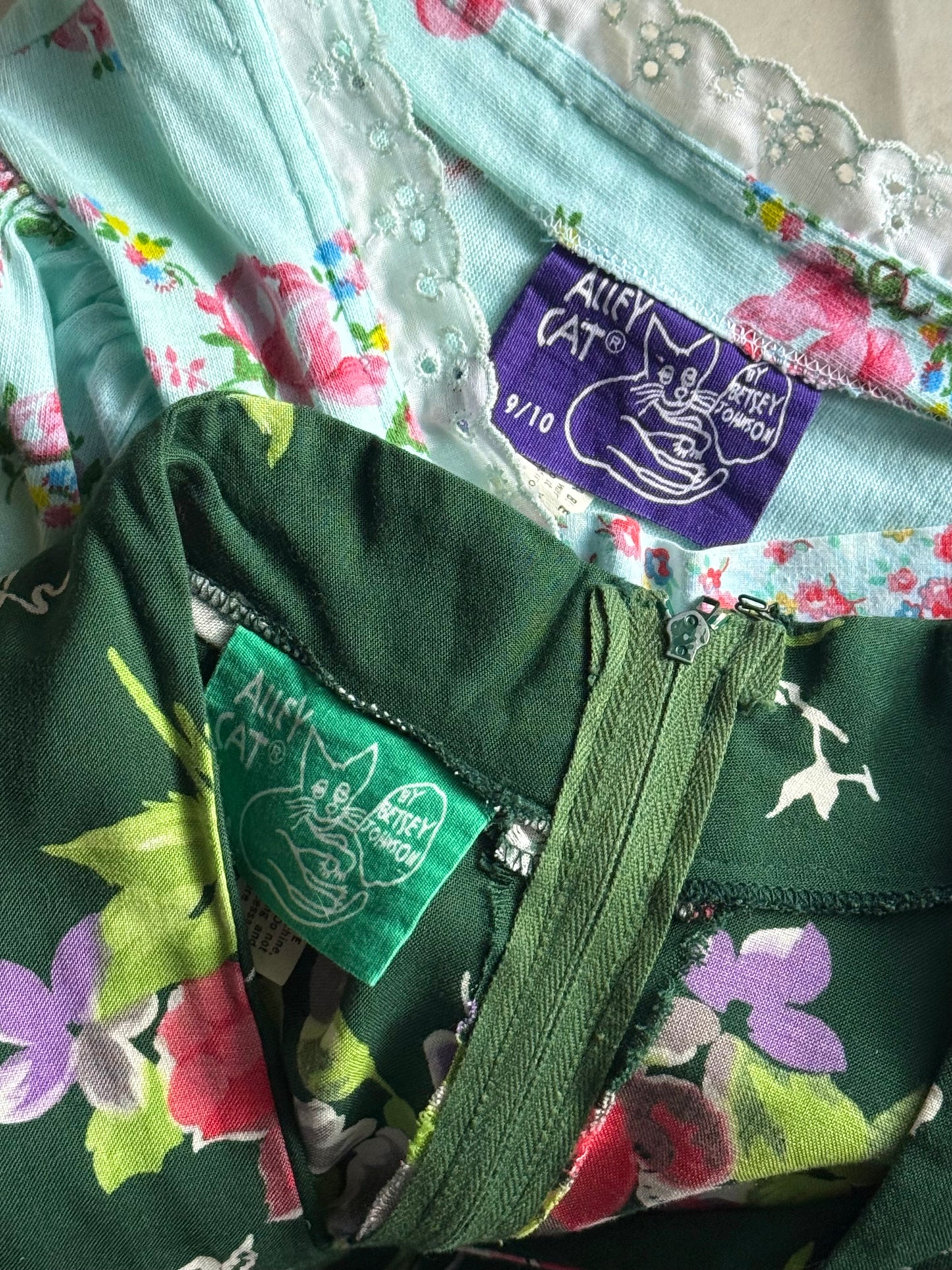 Rare 1970s Alley Cat by Betsey Johnson Green Floral Dress