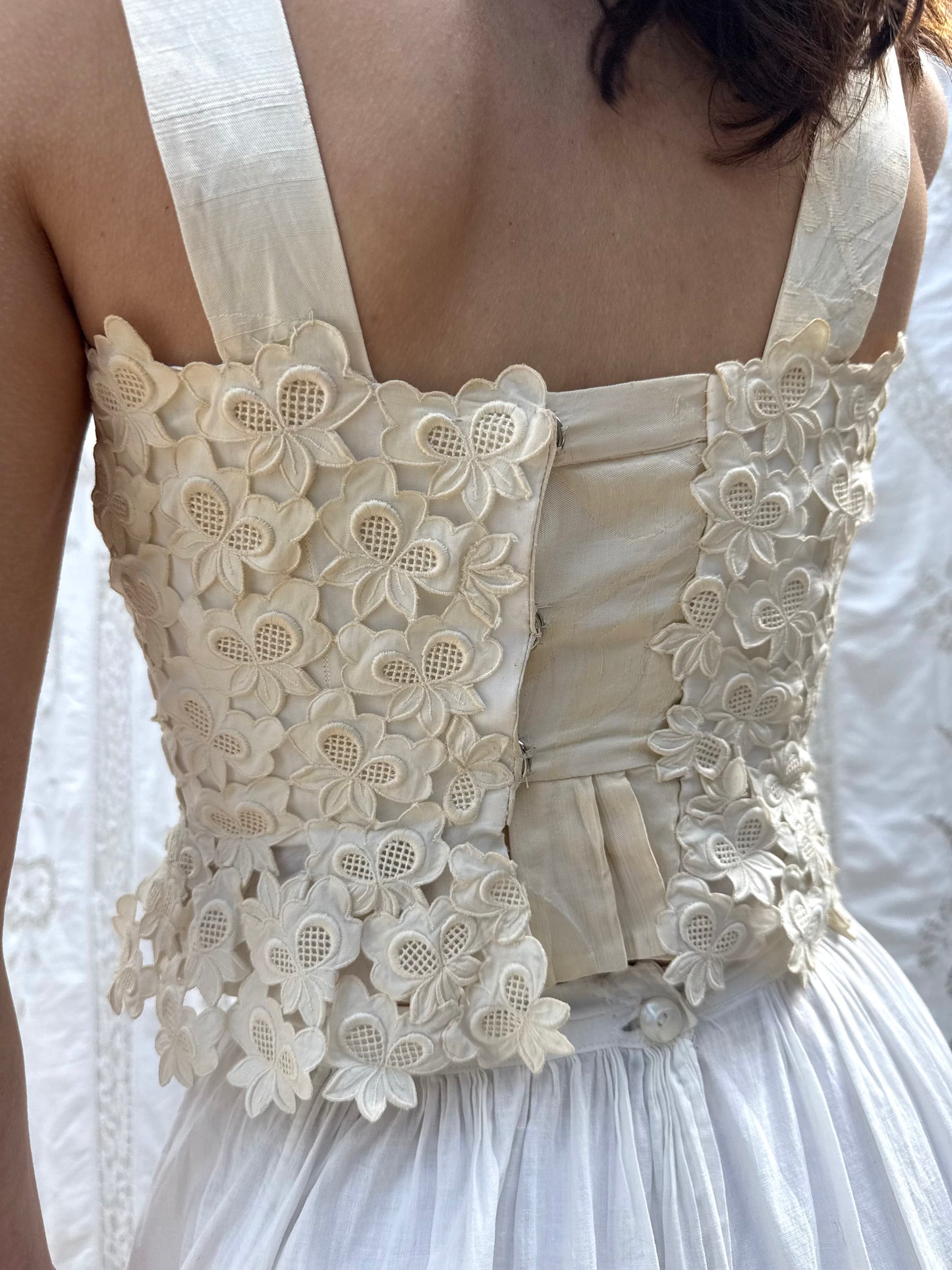 Rare 1950s Artaban Paris x Sarakalo Couture White Floral Applique Bustier