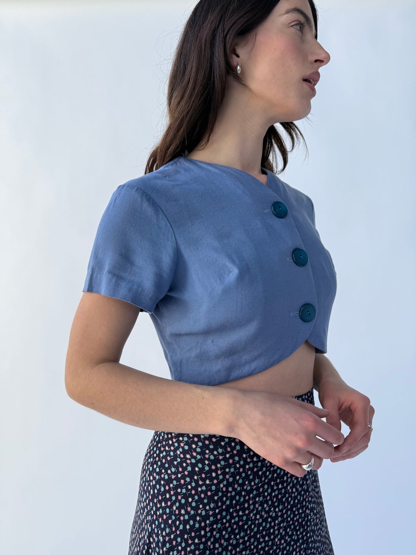 1940s Blue Cropped Linen Big Button Top