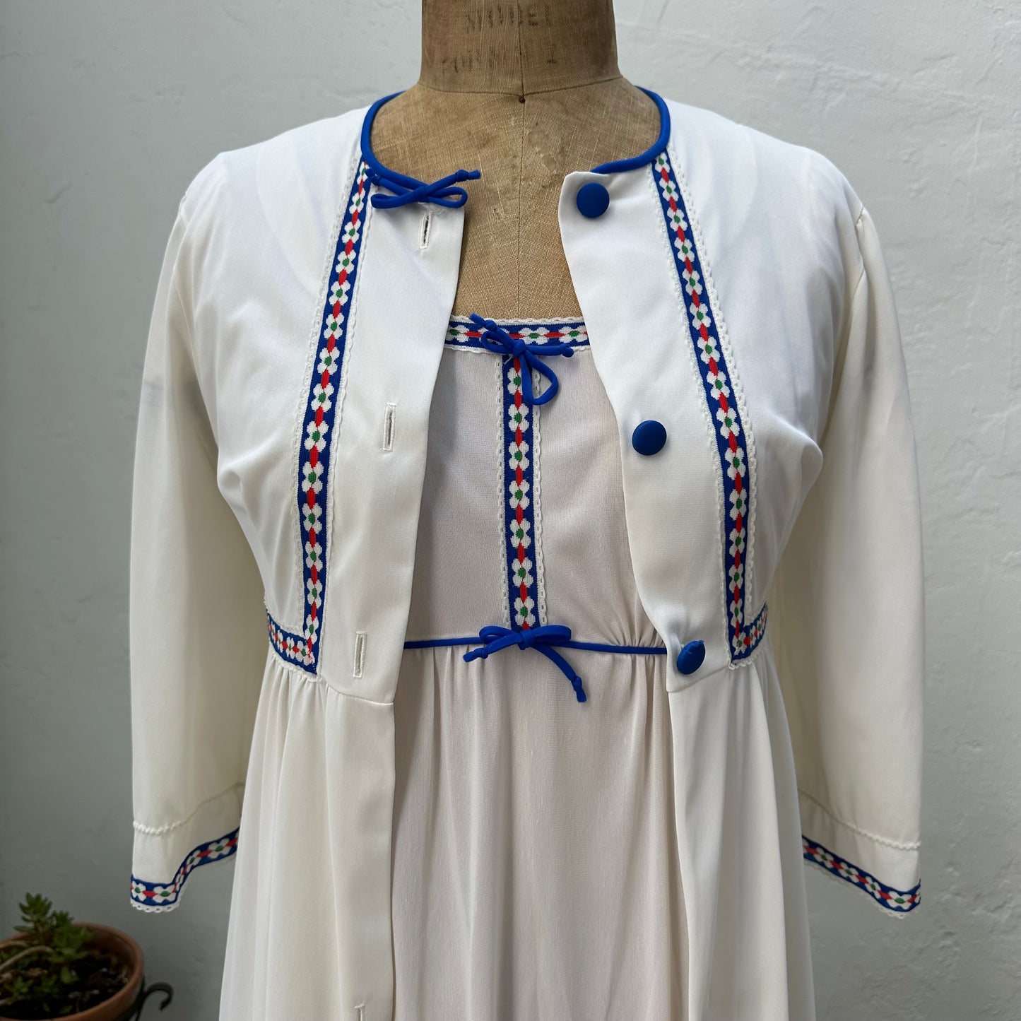 RARE 1950s White Ribbon Trimmed Lorraine Nylon Peignoir Set with Bows