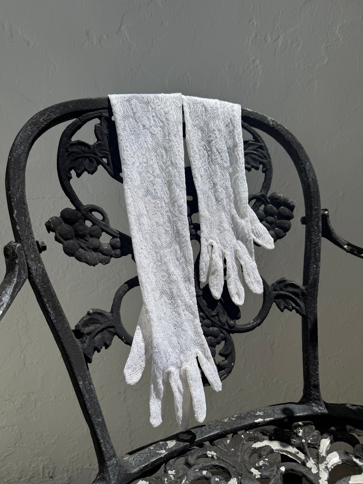 1990s White Fine Lace Opera Gloves Made in France