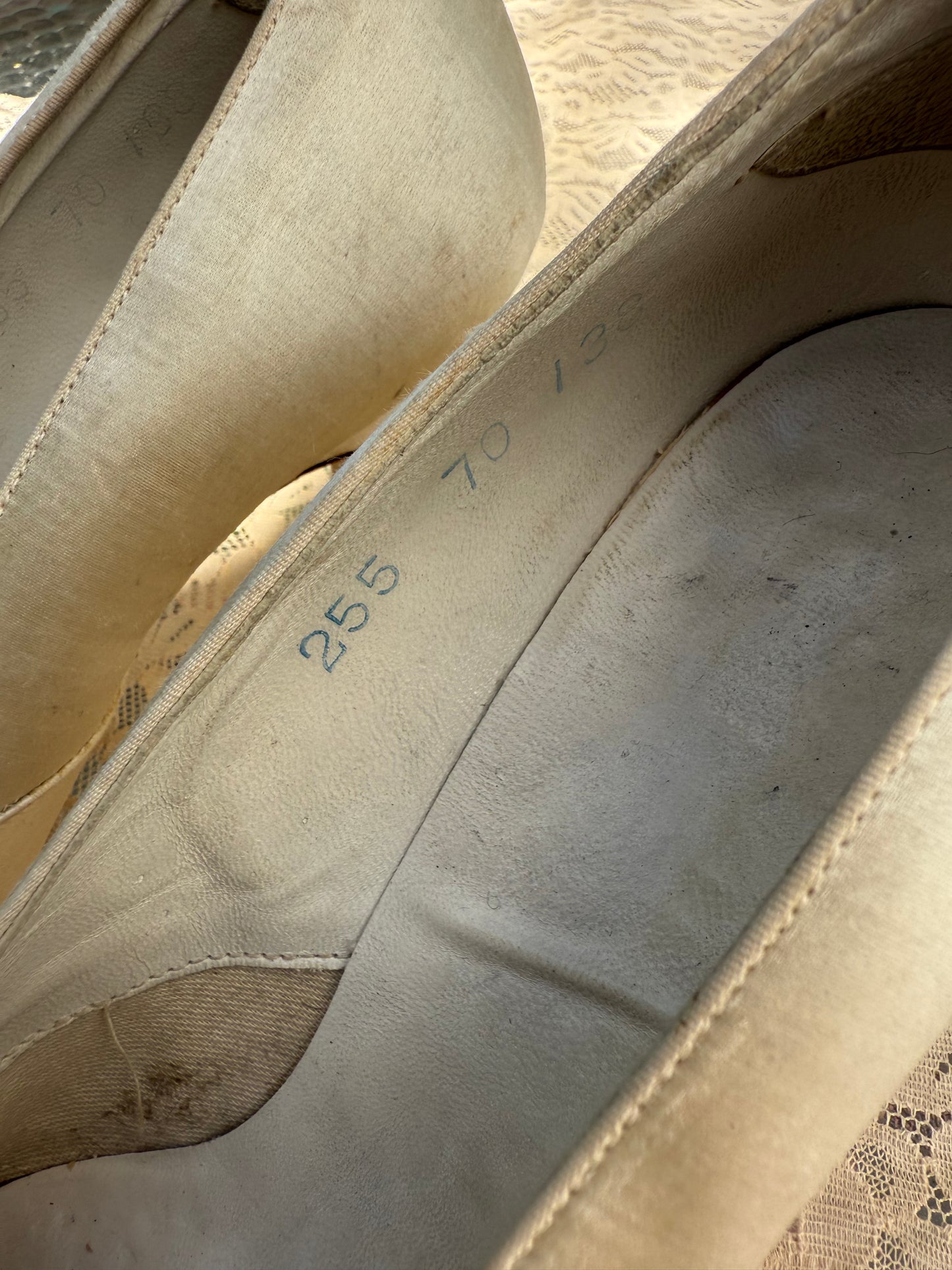 1940s Ivory Satin Bridal Heels 6.5