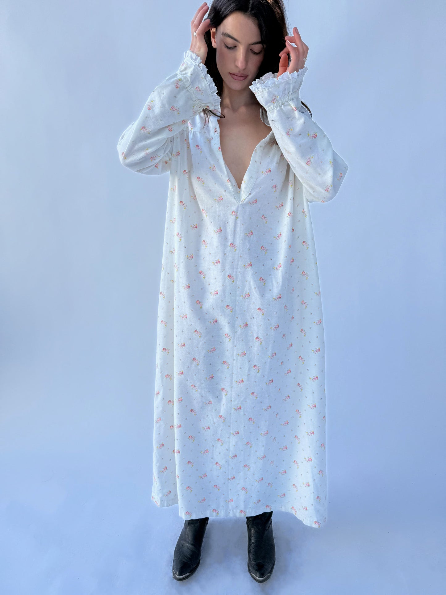 1940s Floral Cotton Long Sleeve Ruffle Trim Dress
