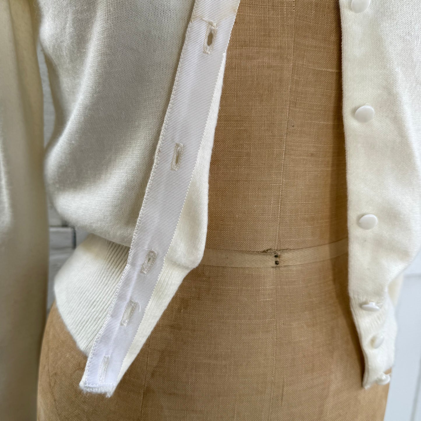 1950s Ellen Lee White Knit Embellished Beaded Cardigan
