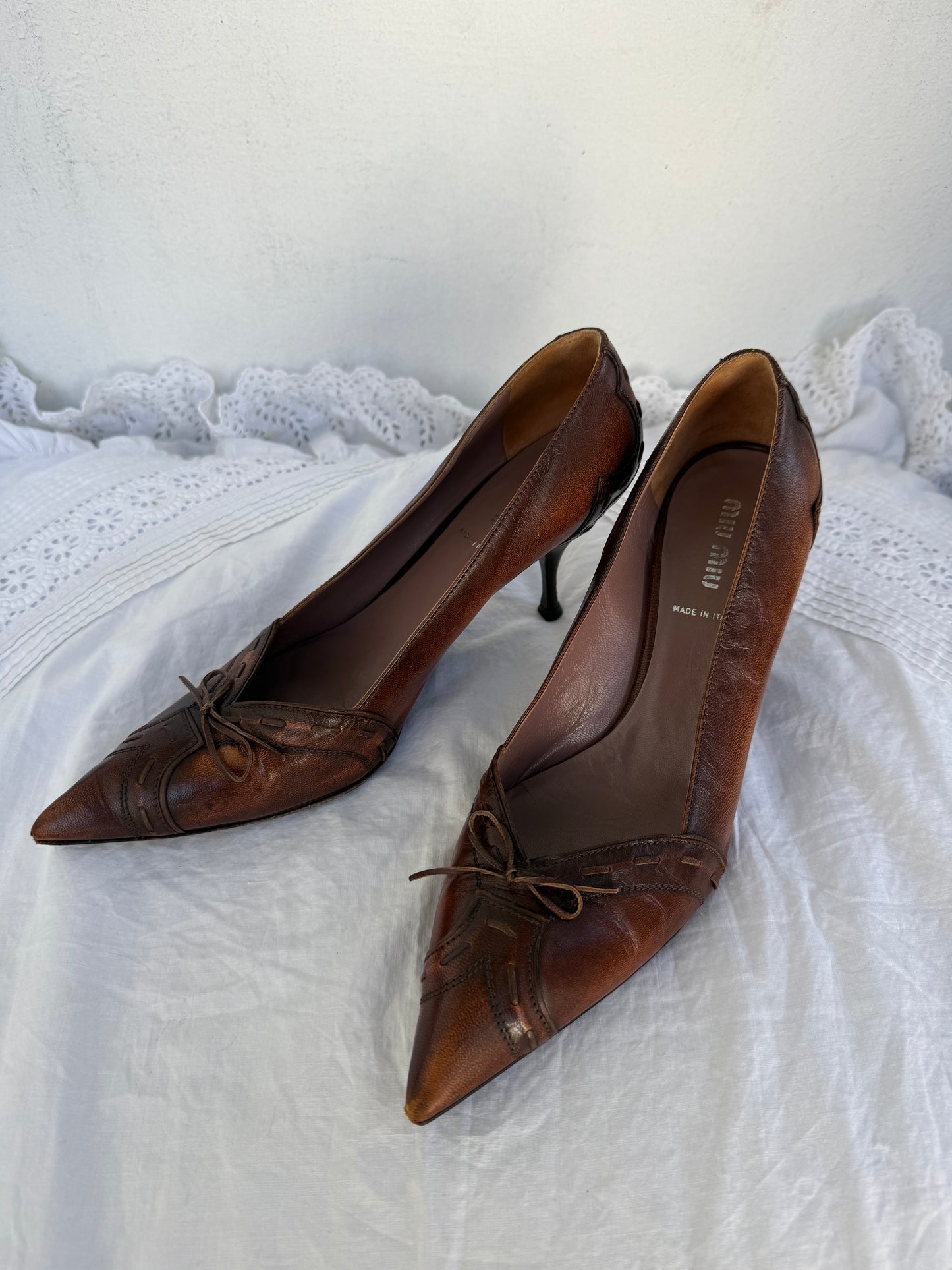 Miu Miu 2000s Brown Leather Western Stitch Lace Up Pointed Heels sz 38