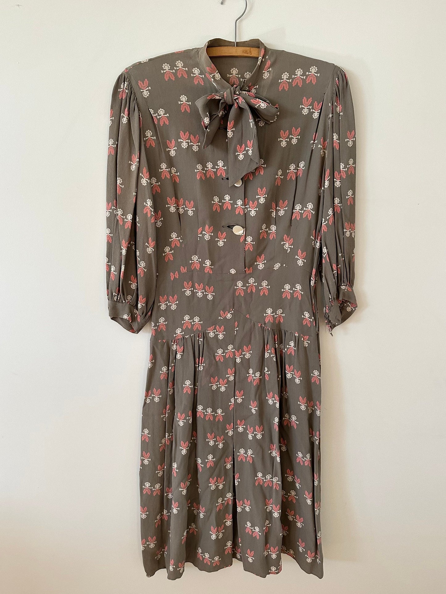 1940s Doll Print Crepe Day Dress