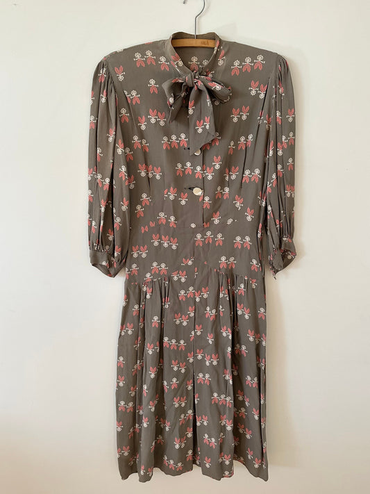 1940s Doll Print Crepe Day Dress