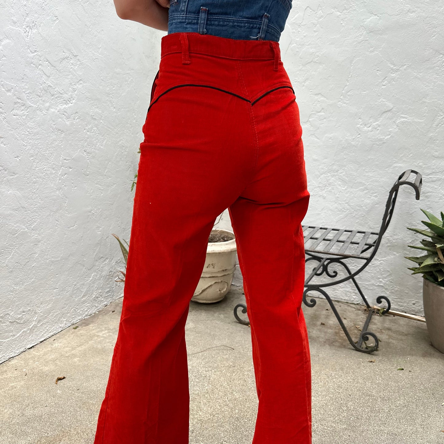 1970s "The Whole Thing" Brand High Waisted Red Corduroy Flares