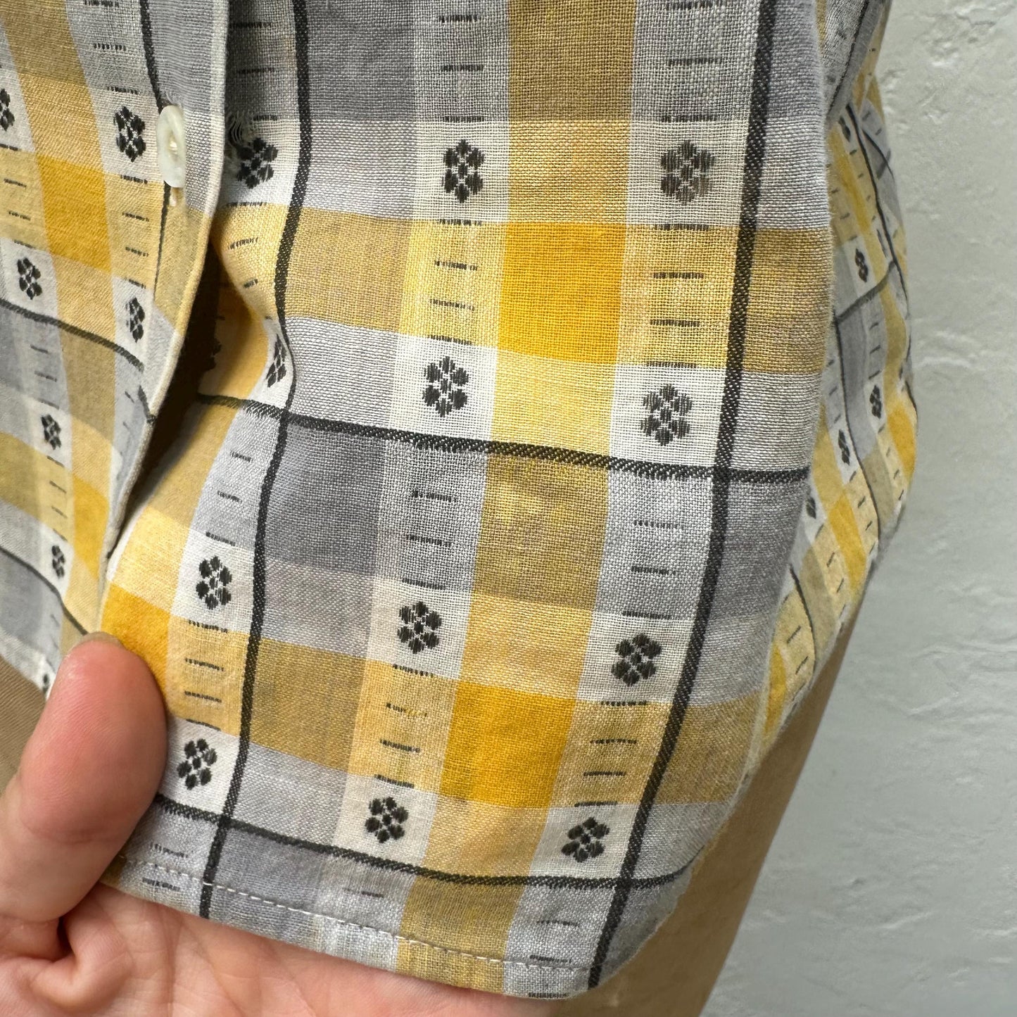 1950s Plaid Cotton Sleeveless Shell Button front Top