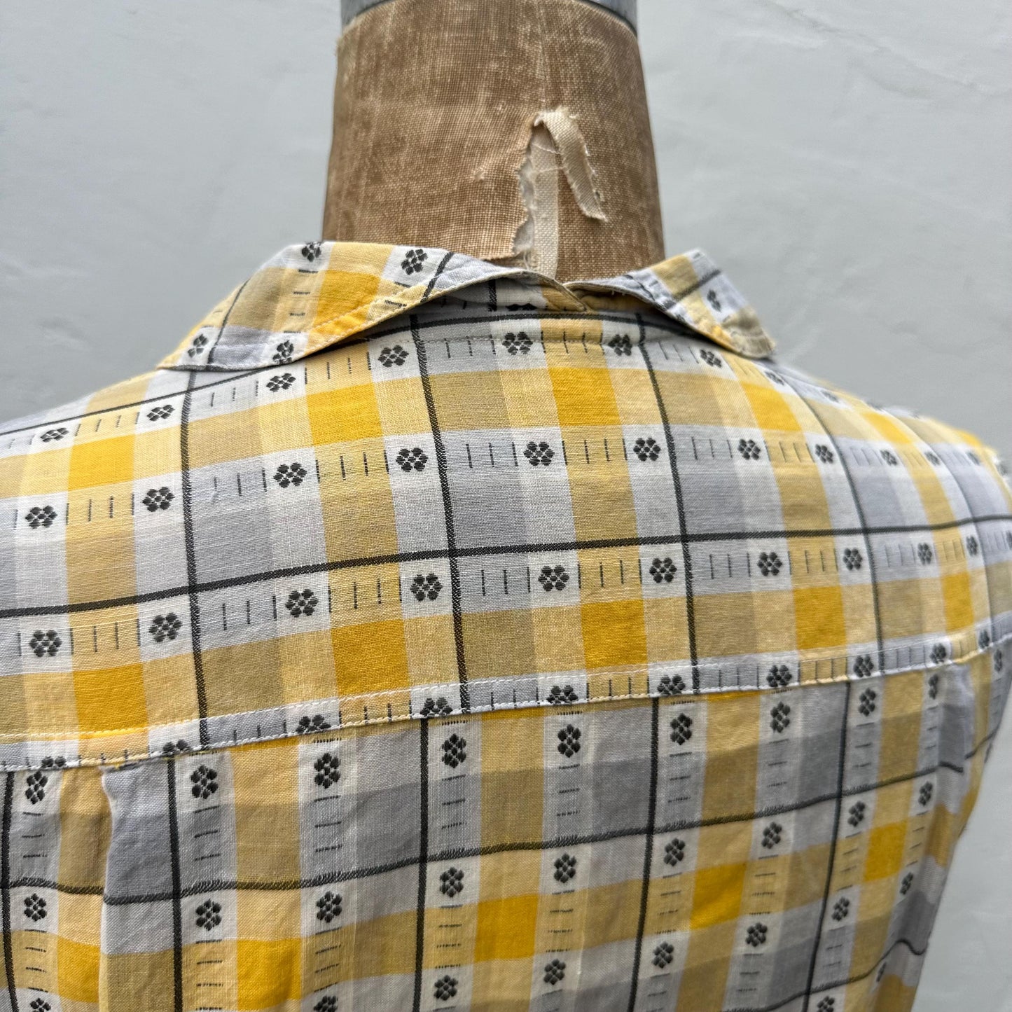 1950s Plaid Cotton Sleeveless Shell Button front Top