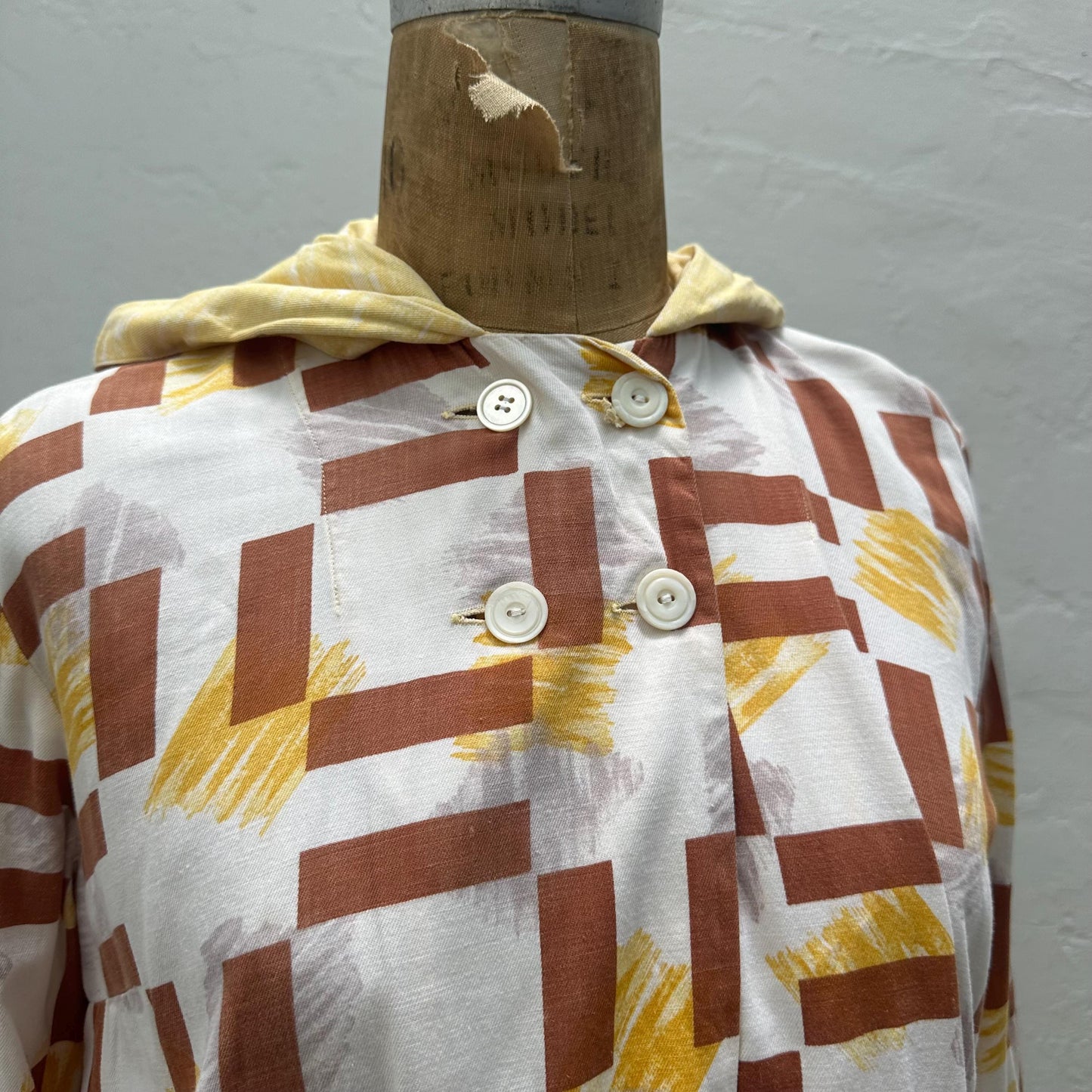 1940s Printed Cotton Hooded Beach Jacket with Big Pockets
