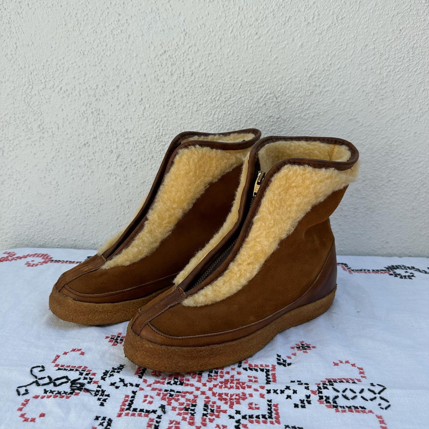 Rare 70s LL Bean Front Zip Shearling Boots size 9/10