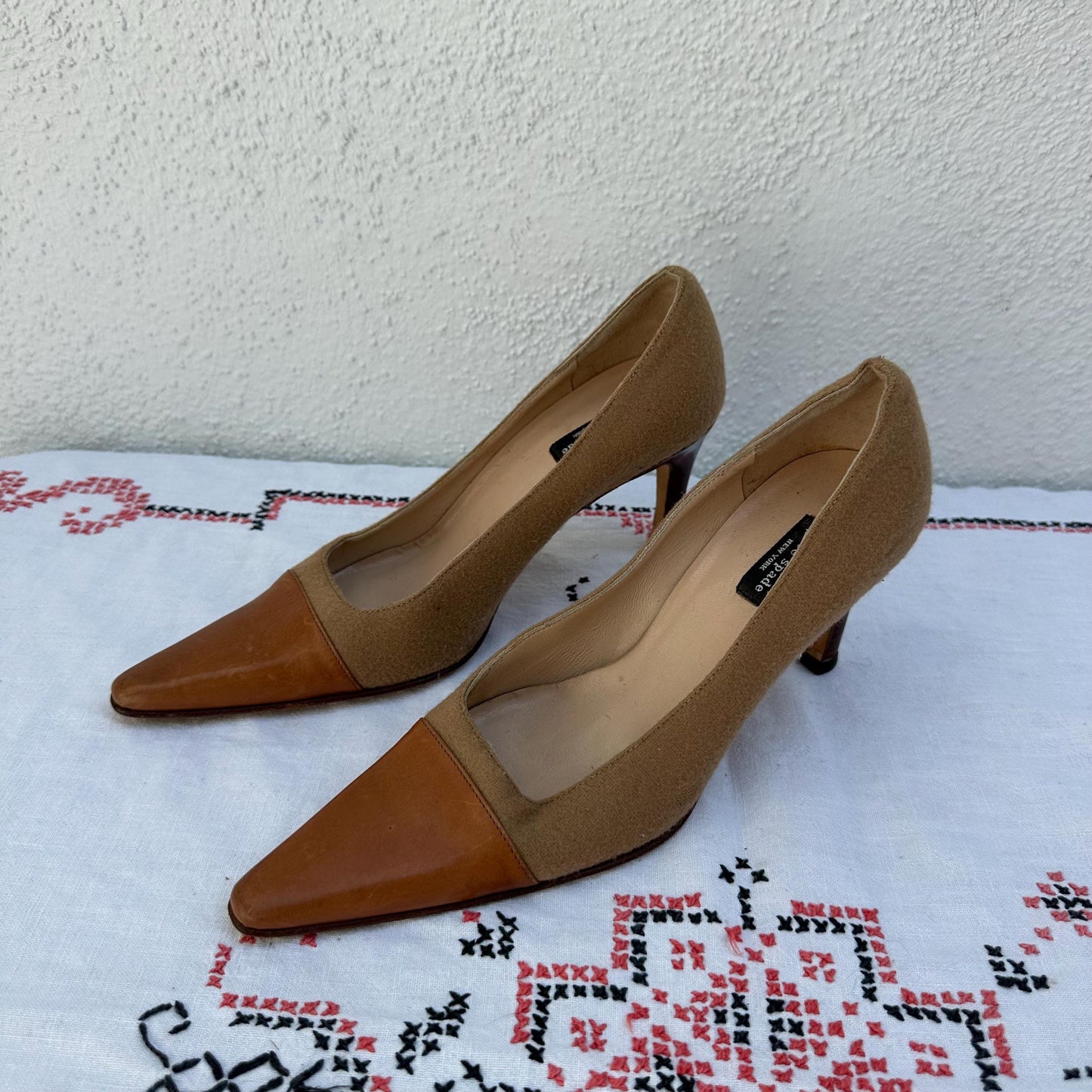 90s Kate Spade Brushed Wool and Leather Pointy Heels 6