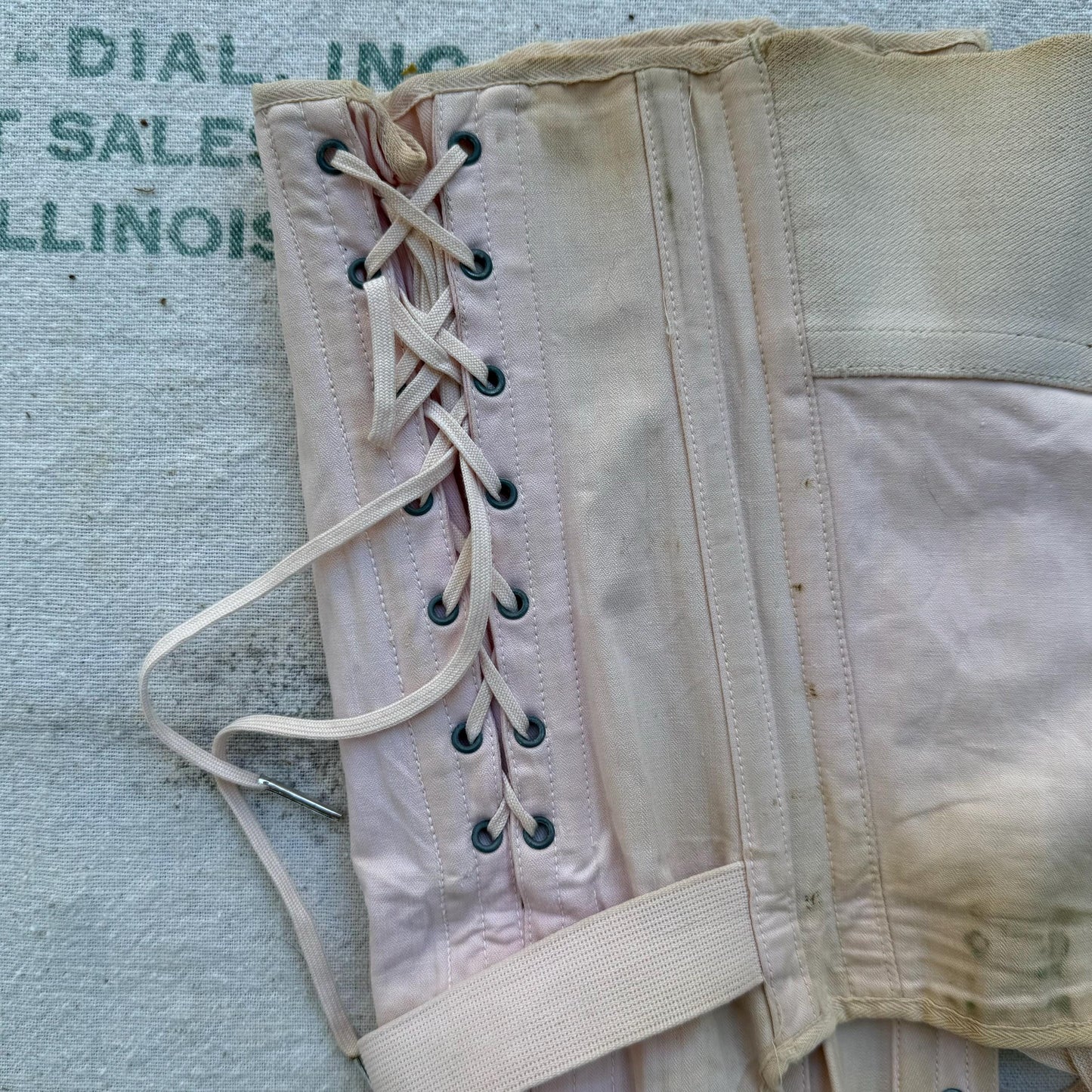 1920s Pink Camp Fan Lace Up Corset Girdle