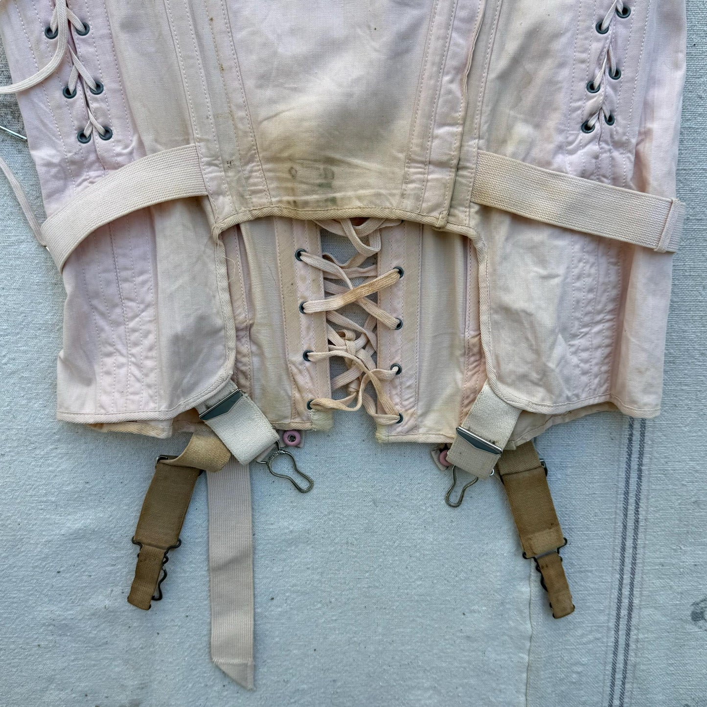 1920s Pink Camp Fan Lace Up Corset Girdle
