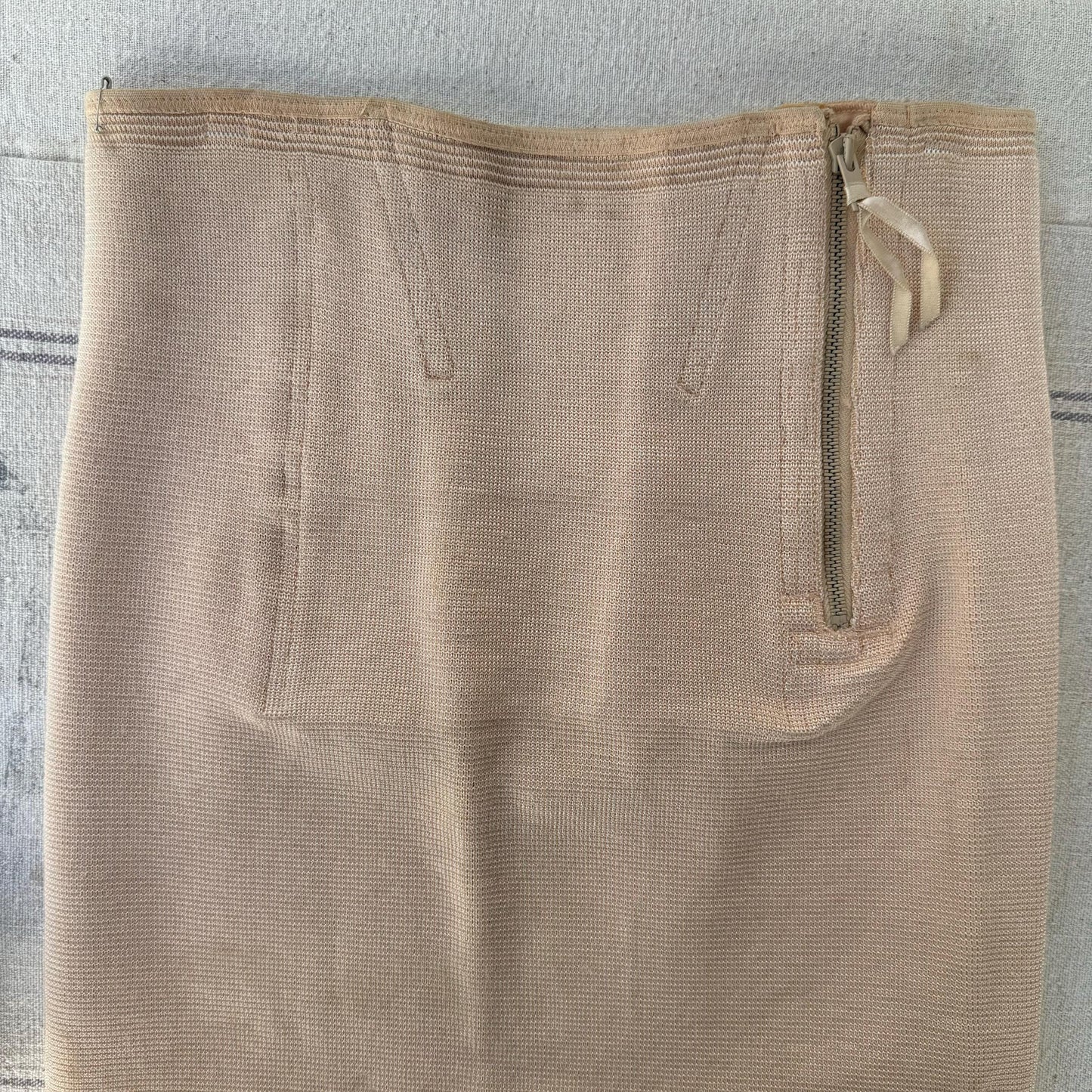 1940s Parade Slendrx Pink Deadstock Girdle