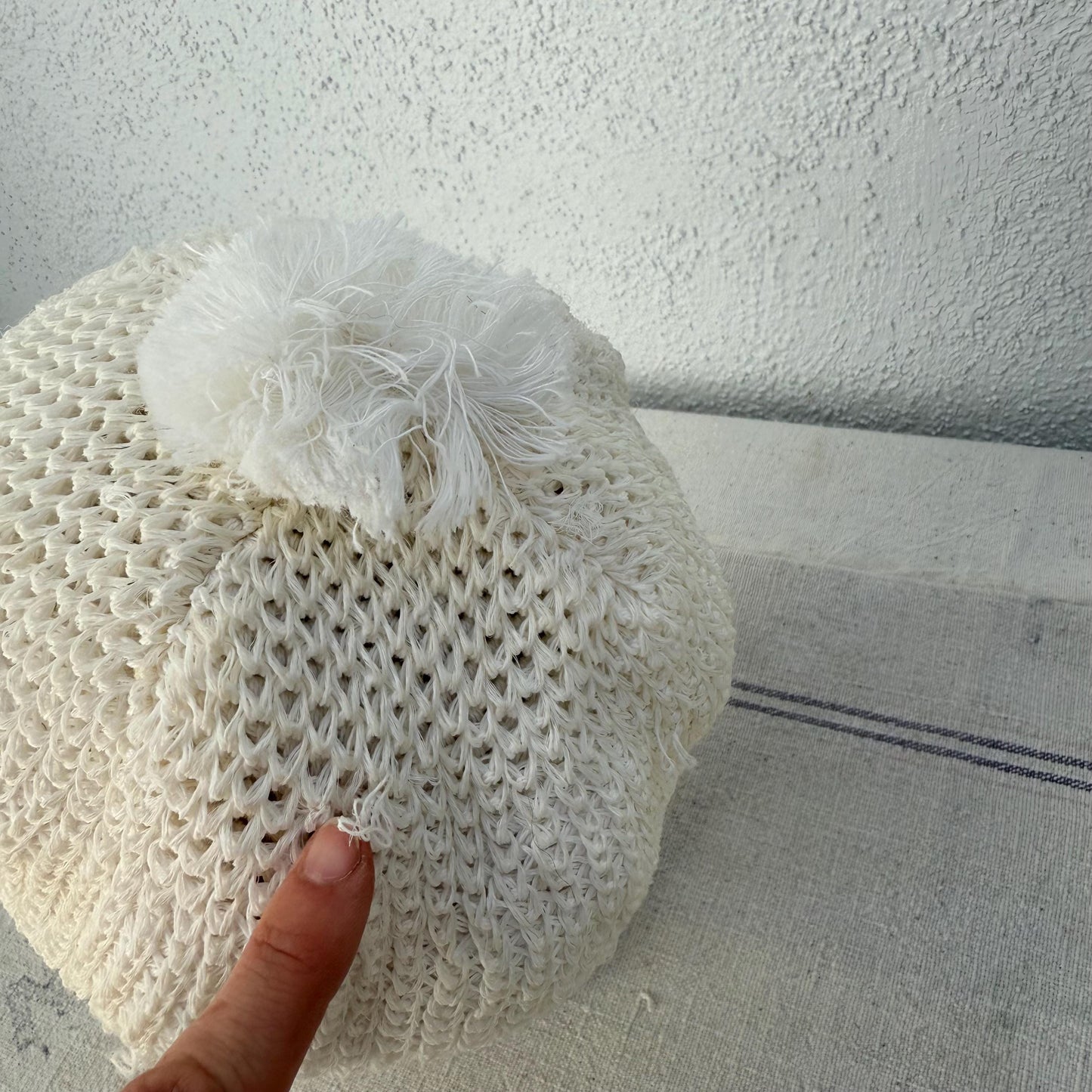 1950s White Crochet Newsboy Hat Cap with Pom Pom