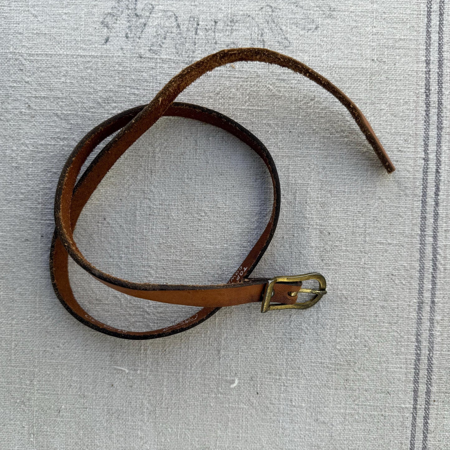 1970s Brown Skinny Leather Belt 28-30