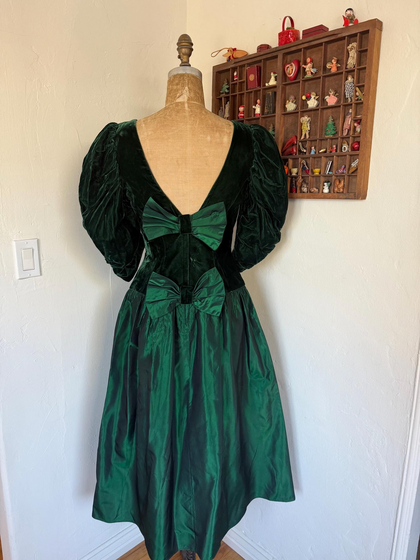 1980s Forest Green Velvet Taffeta Drop Waist Party Dress with Bows