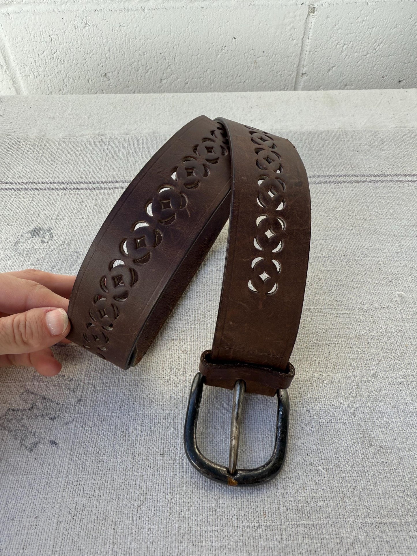 1970s Tooled Eyelet Brown Leather Waist Belt w. 30