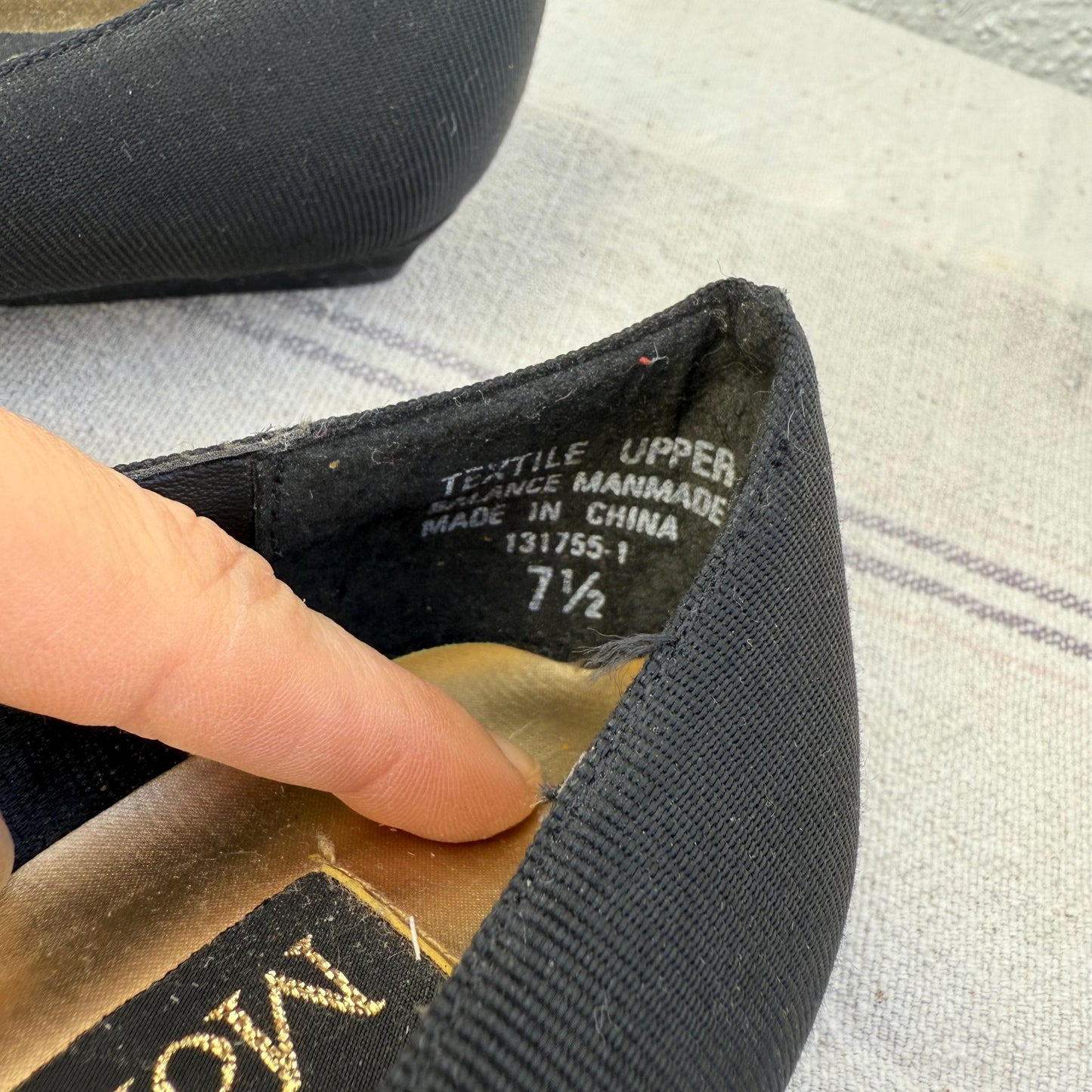 1990s Mondolfo Black Bow Pointed Flats