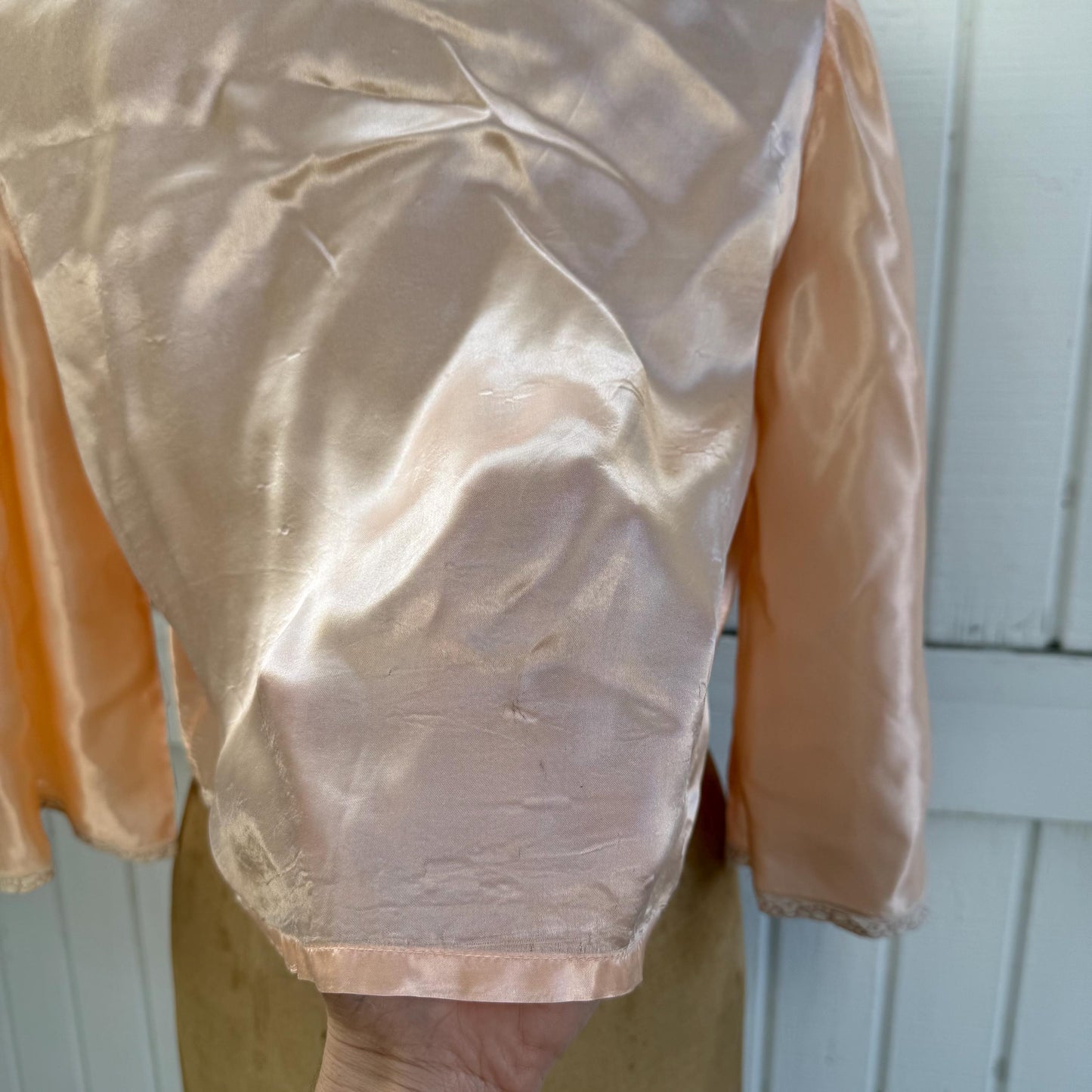 1940s Pink Lace Trimmed Silk Rayon Pleated Bed Jacket M As-Is